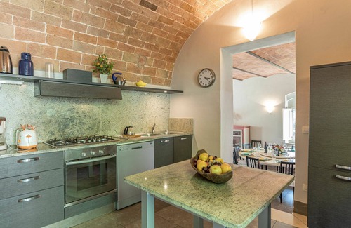 Gambassi Terme Villa | Villa in Gambassi Terme with 8 bedrooms sleeps 14