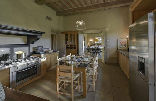 Gavorrano Villa | Villa in Gavorrano with 9 bedrooms sleeps 18