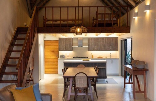 Hoedspruit House | Villa in Hoedspruit with a Jacuzzi