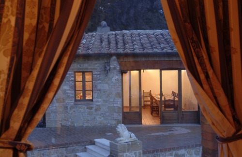 Pienza House | Villa in Monticchiello with pool,Airconditioning,BBQ,Garten,Table tennis,sleep14