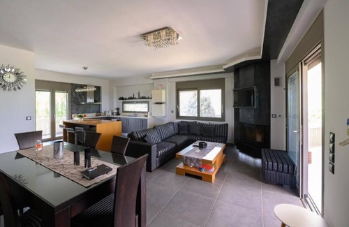 Mitopolis Villa | VILLA IN NATURE