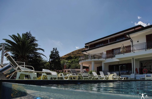 Palermo Villa | Villa in Palermo with swimming pool and whirlpool