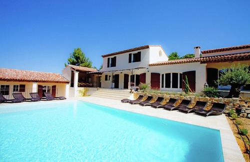 Martres-Tolosane Villa | Villa in Provence with Infinity Pool