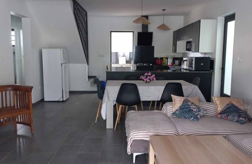 Saint-Joseph House | Villa in quiet, green setting ideal for family vacations