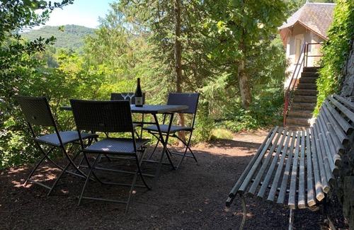 Saint-Nectaire Apartment | Villa in Saint-Nectaire near Ski Slopes