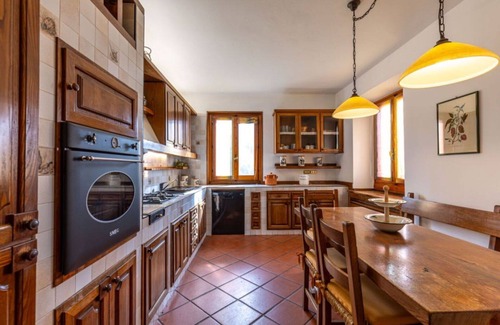 Reggello Villa | Villa in Sant'ellero with 7 bedrooms sleeps 14