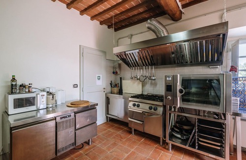 Castelnuovo Berardenga Villa | Villa in Santa Chiara with 8 bedrooms sleeps 16
