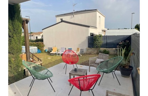 Aimargues Villa | Villa in the Camargue with pellet stove