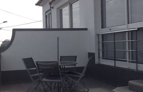 Sao Pedro House | VILLA IN THE CENTER OF FUNCHAL WITH STUNNING VIEWS OVER THE BAY