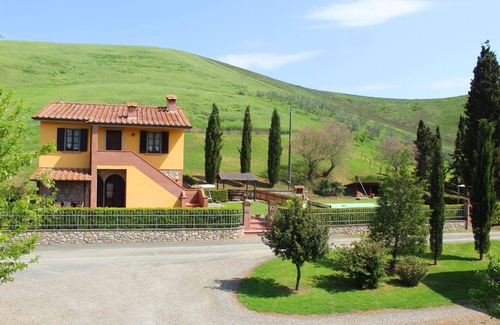 Volterra Villa | Villa in the countryside of Volterra with private pool. Panoramic, quiet and ideal for visiting Tusc