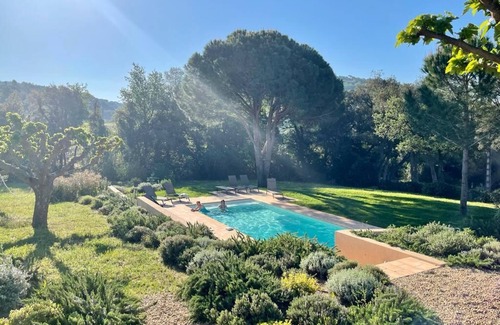 Plan-de-la-Tour Villa | Villa in the vineyards near Sainte-Maxime