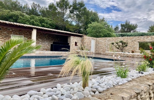Les 3 Ponts Villa | Villa in the heart of the garrigue