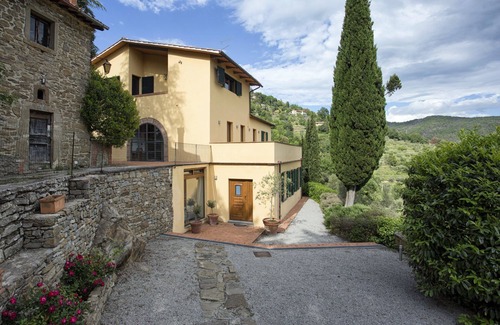 Cortona Villa | Villa in Torreone with 4 bedrooms sleeps 10