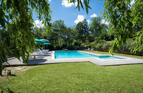 Vicchio Villa | Villa in Vicchio with 7 bedrooms sleeps 14