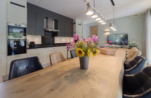 Colijnsplaat House | Villa in Zeeland near the Sea & National Park