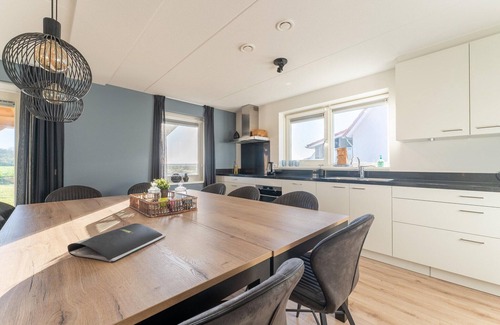 Scherpenisse House | Villa in Zeeland near Oosterschelde Park