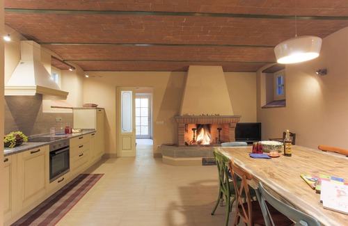 Cascine-La Croce Villa | Villa/Independent home in Lucca with 3 bedrooms sleeps 6