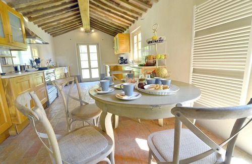 San Casciano dei Bagni Villa | Villa /Independent home in Siena with 5 bedrooms sleeps 10