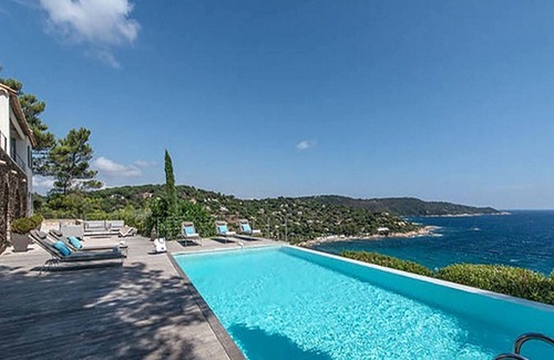 Ramatuelle Villa | Villa Infinity - Modern villa with sea views