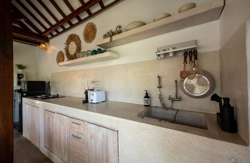 Babakan Villa | Villa Innerbloom stylish 2 BR with large pool and garden