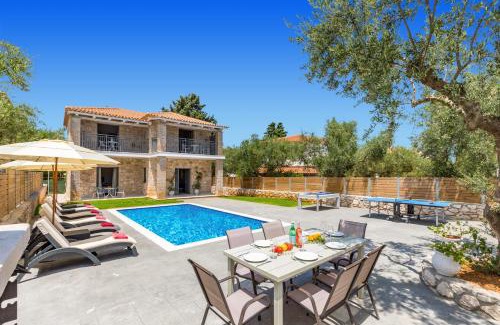 Ano Vasilikos Villa | Villa Ionio Zafeiris by Villa Plus