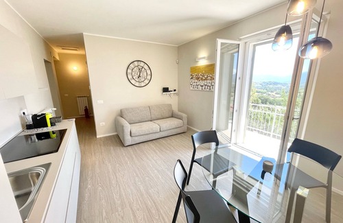 Ocenelli Villa | Villa Ipnotica - pool - sleeps 7 - additional children possible at no extra cost