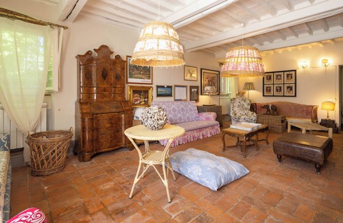 San Ginese Villa | Villa Isabo~Hills Delight, Lucca. Enchanting 5 bedroom Villa in Capannori, Italy
