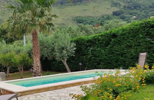 Castellammare del Golfo Villa | Villa Marianninswimming pool with hot tub in private garden