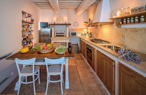 San Giovanni del Pantano Villa | Villa Santa Caterina by Miani Group