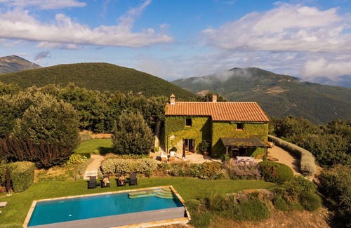 San Giovanni del Pantano Villa | Villa Santa Caterina by Miani Group