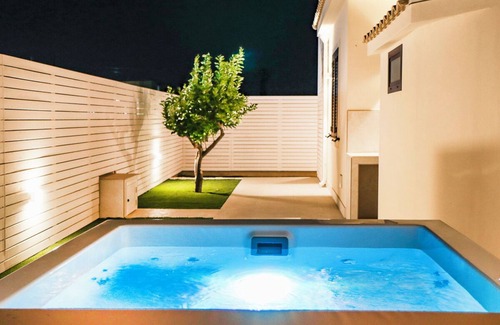 Santa Maria del Focallo Villa | Villa Teresann con Jacuzzi riscaldata