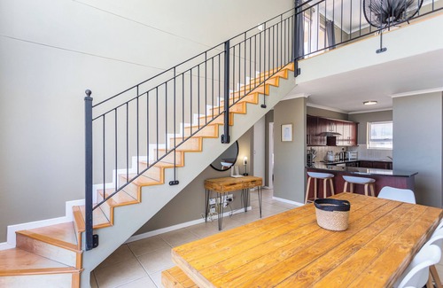 Century City Apartment | Villa Italia 933 by CTHA