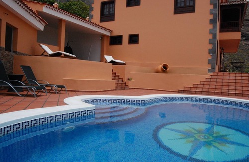 Candelaria Villa | VILLA JADE LUXURY AND PRIVACY