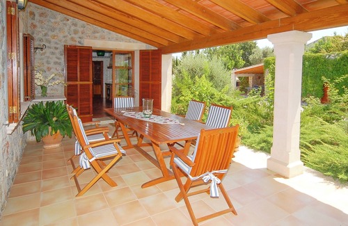 Pollensa Villa | Villa 'Jardi' with Mountain View, Wi-Fi and Air Conditioning
