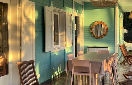 La Saline Les Bains Villa | Villa JOLIE CREOLE, direct access to the beach