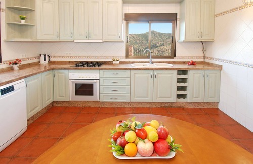 Comares Villa | Villa José 1, 12 Pers, Heated pool, Wifi,A/C, petfriendly
