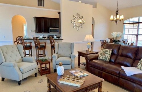 Pebble Beach House | Villa Joyce Ann .Kick Back & Relax! 3/2 Deluxe Home w/ Canal View