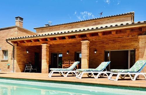 Llagostera Villa | Villa Julius - Costabravasi