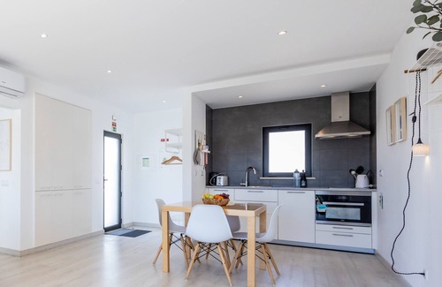 Sagres House | Villa Jump Jibe with private pool and garden in Sagres
