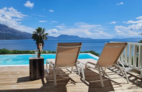 Pogonia Villa | Villa Kalamos, beachfront
