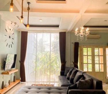 Yogyakarta Villa | Villa Kamar Tamu Warungboto