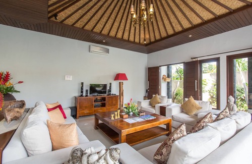 Sunset Road Hotel | Villa Katara