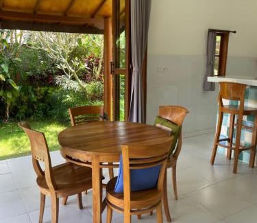 Sidemen Villa | Villa Kelana