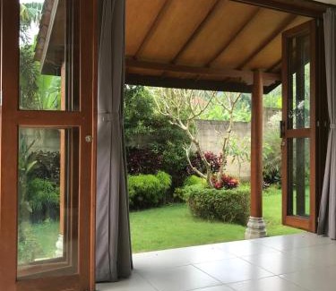Sidemen Villa | Villa Kelana