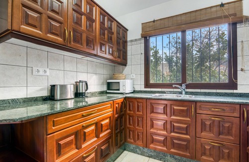 Denia Villa | Villa 'Khiter' with Private Pool, Wi-Fi and Air Conditioning