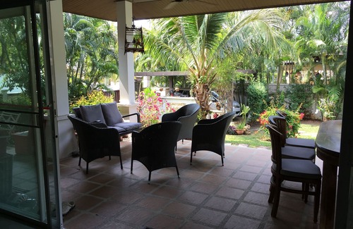 Ban Saiyuan Villa | Villa Koh Phangan LARGE PRIVATE POOL 3 BDR 3 Bth Near Beaches 6/7 Vacationers