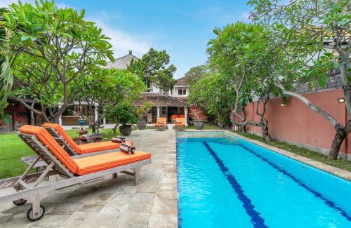 Legian Villa | Villa Kubuku Double 6 Seminyak