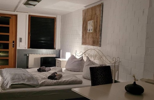 Hitdorf Apartment | Villa Kunterbunt, W-Lan, Office