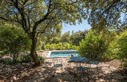 Les Vans Villa | Villa 'L'Elzède 4 people' with mountain view, private pool and Wi-Fi