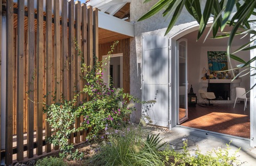 Les Estagnots Villa | Villa L'Estuyade": your choice of Hossegor lake or Estagnots beach!